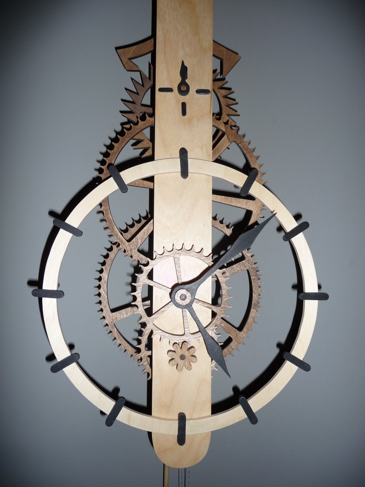 &gt;Wood Gear Clock highrockwoodworking